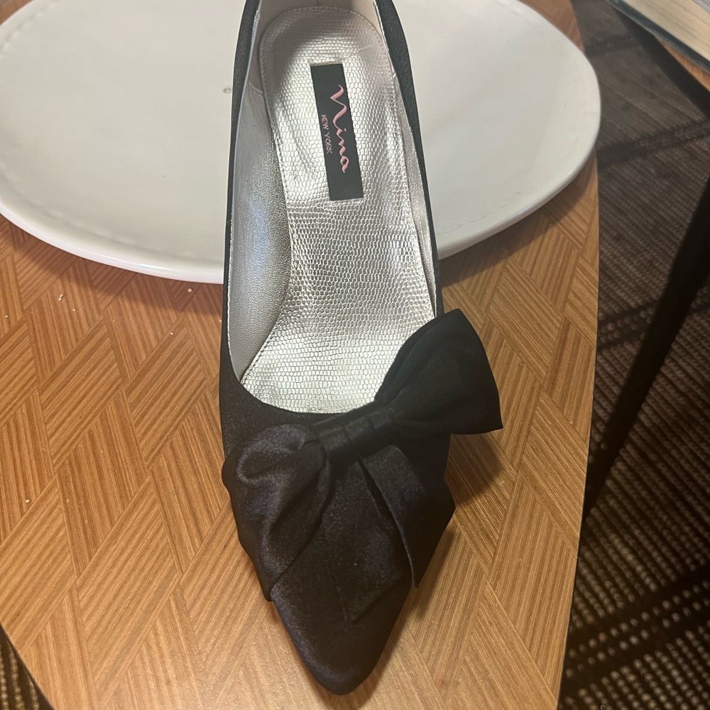 Nina Black Royal Satin Formal Pumps - Picture 7 of 9